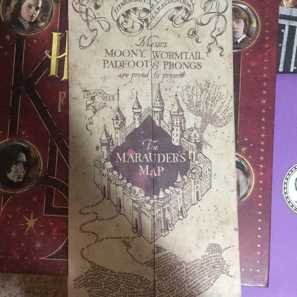 Harry Potter Book and Posters - Picture 2 of 7